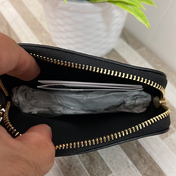 NWT Coach small card I’d coin purse - Picture 5 of 6